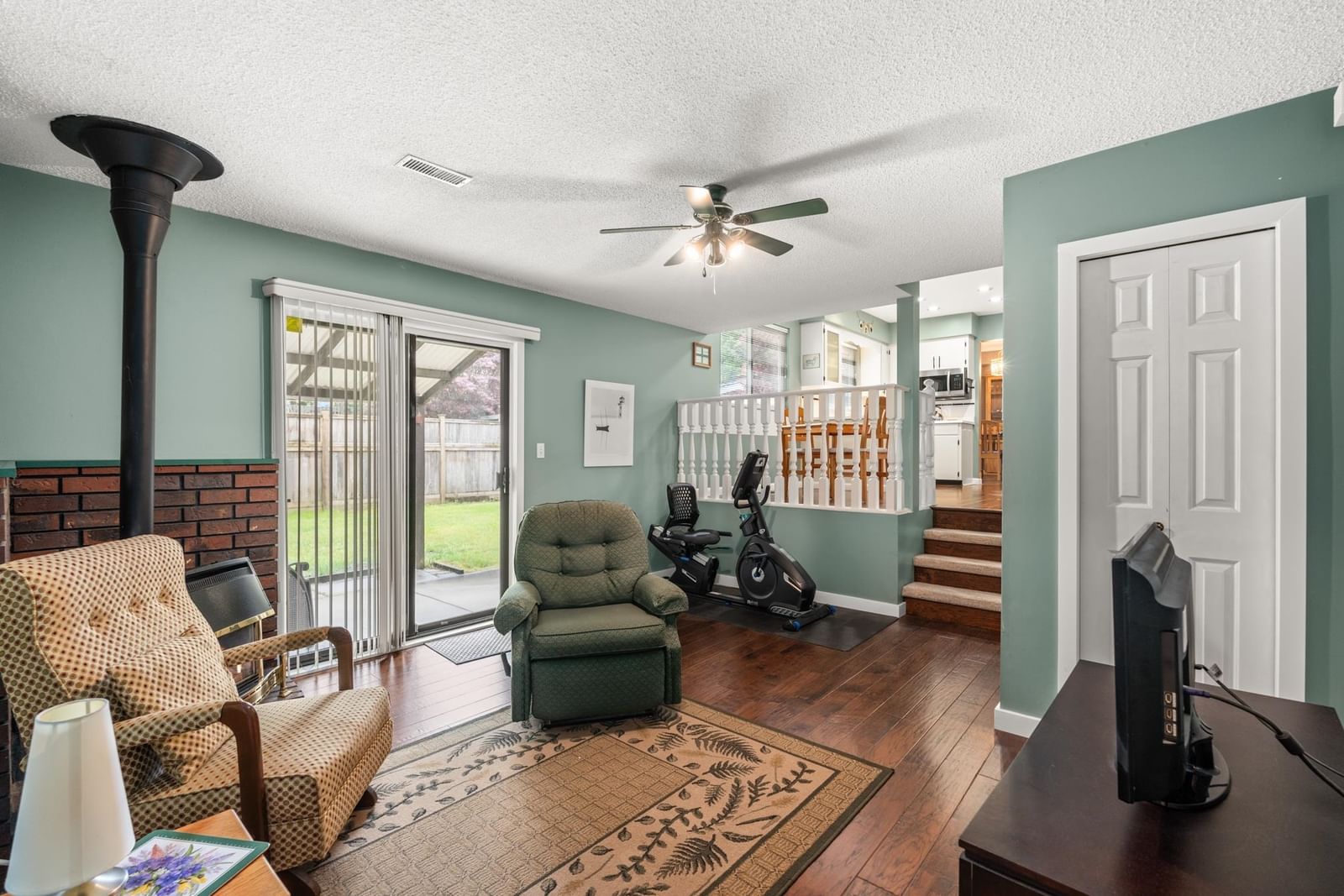 Listing Image 17