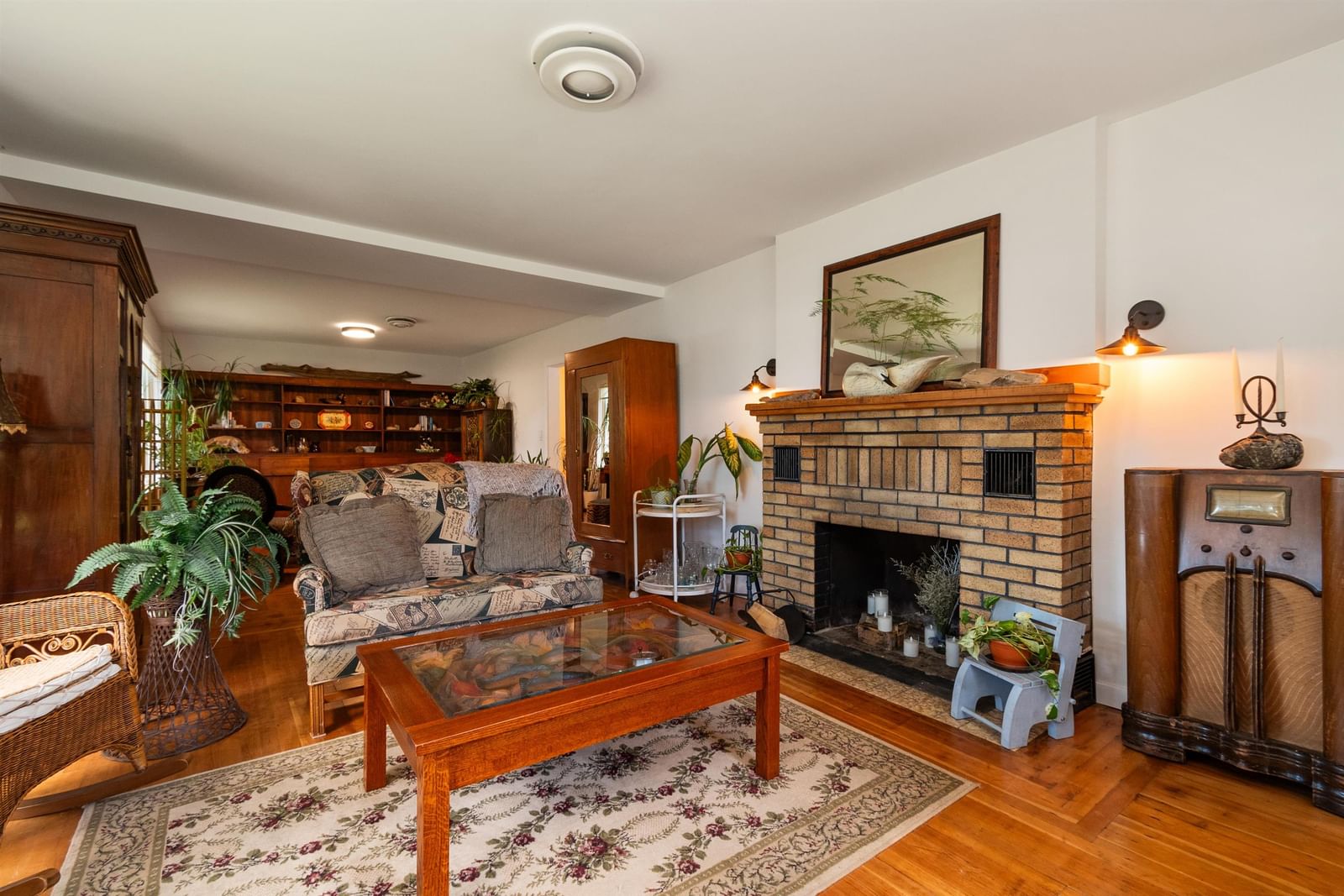 Listing Image 13
