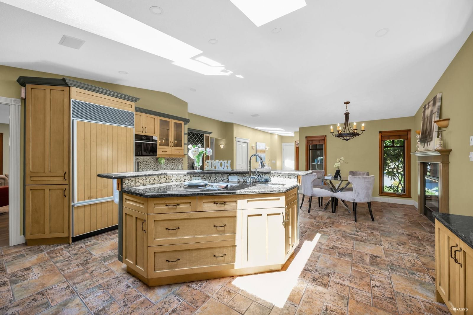 Listing Image 15