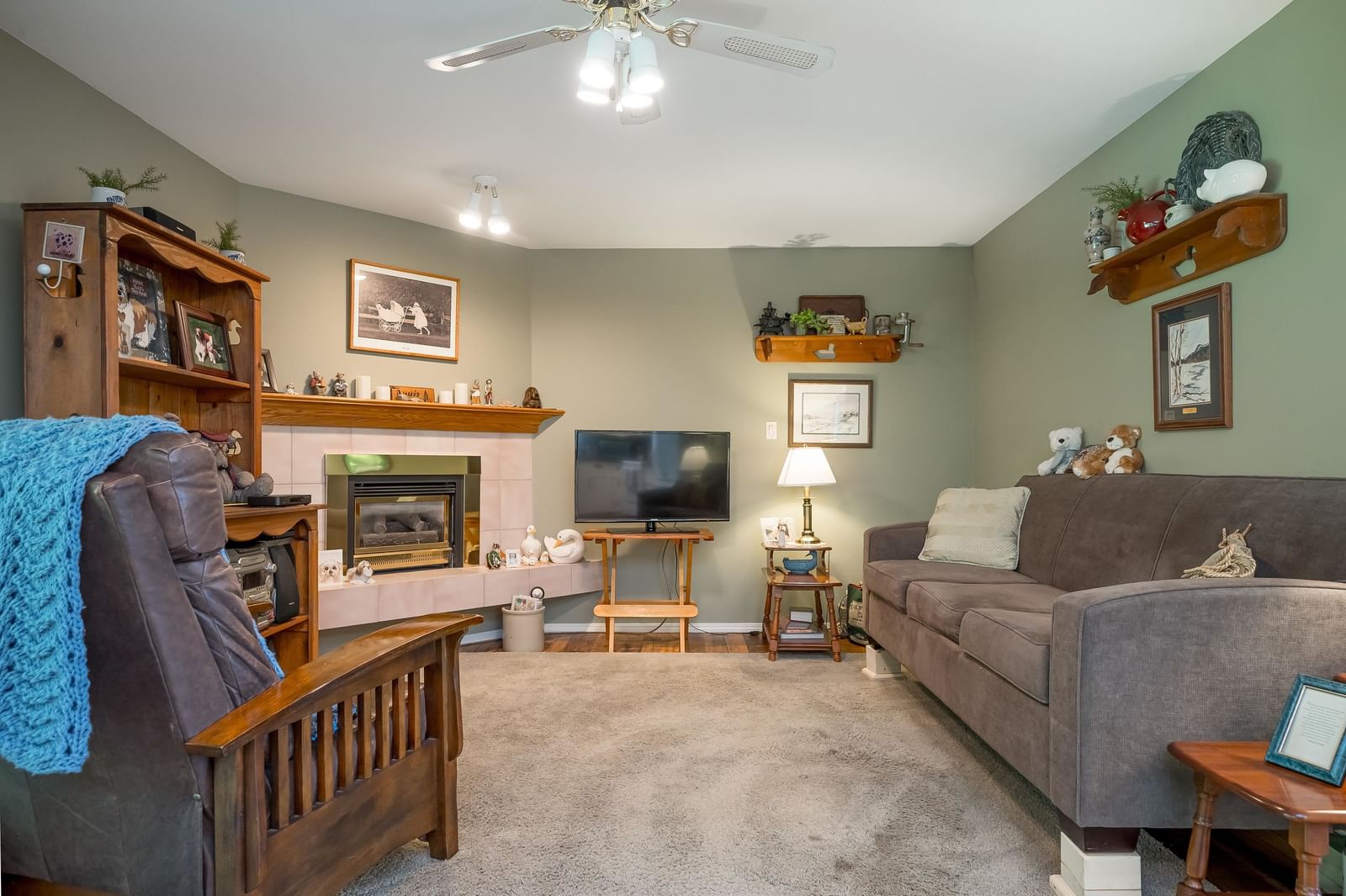 Listing Image 18