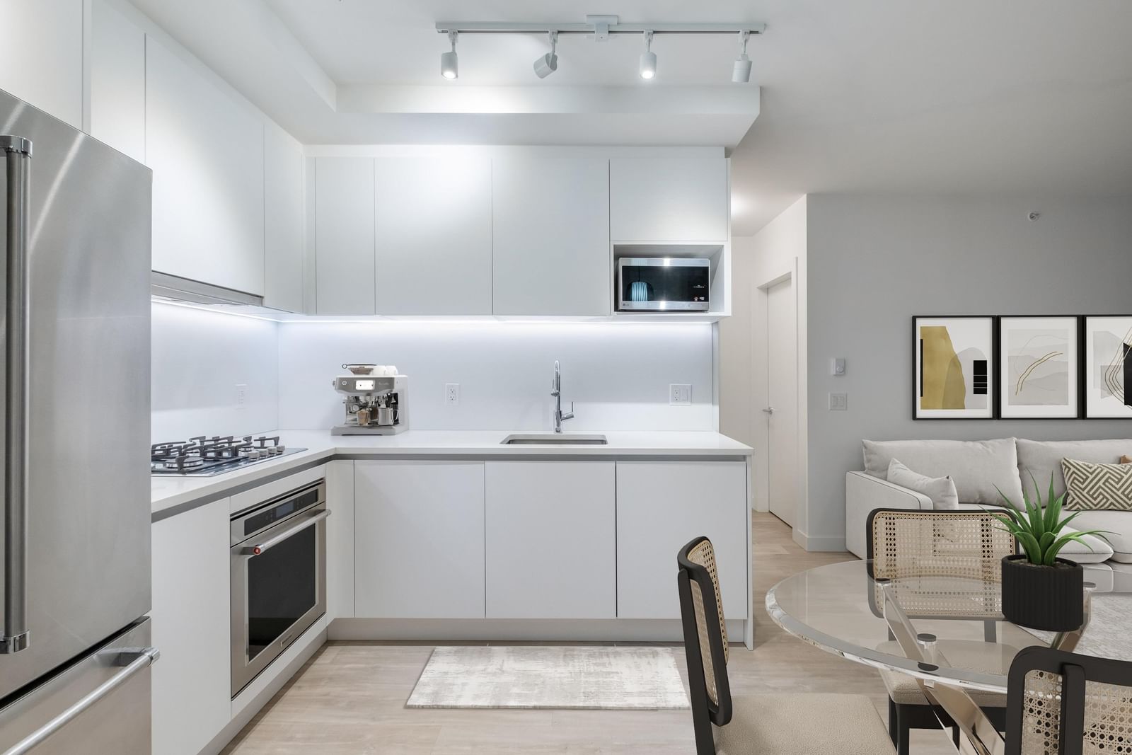 Listing Image 19