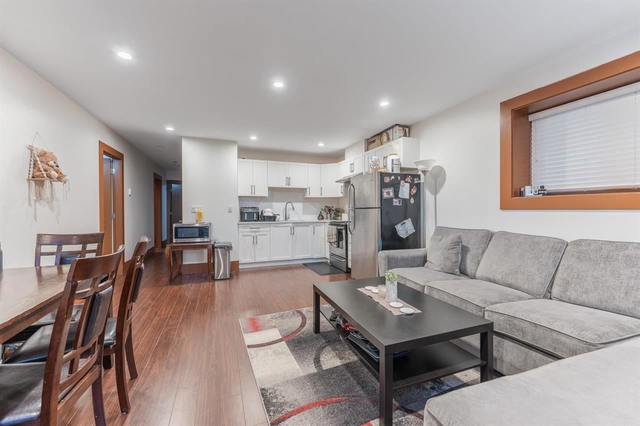 Listing Image 18