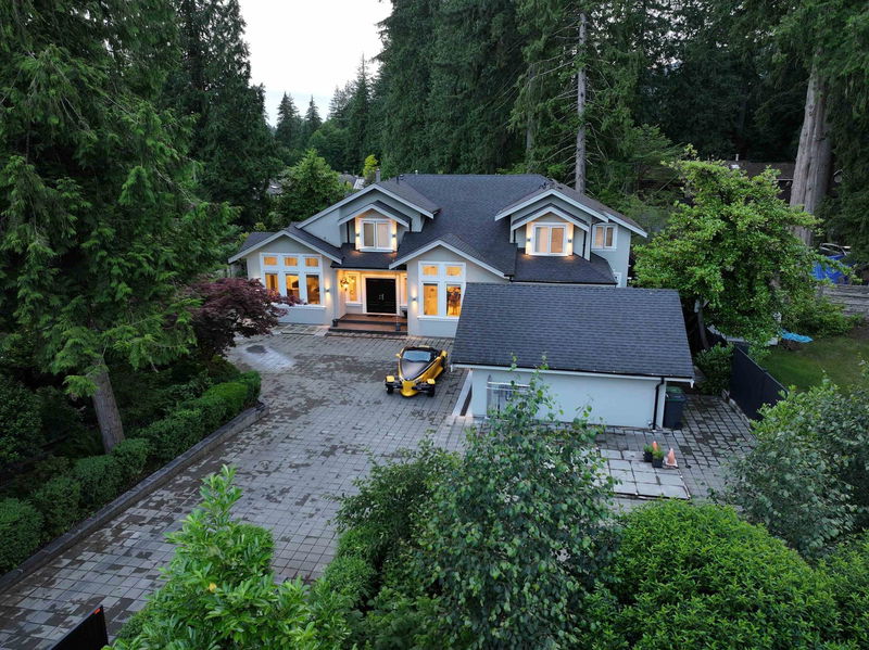 4511 Capilano Road, North Vancouver, British Columbia (MLS R2904891)