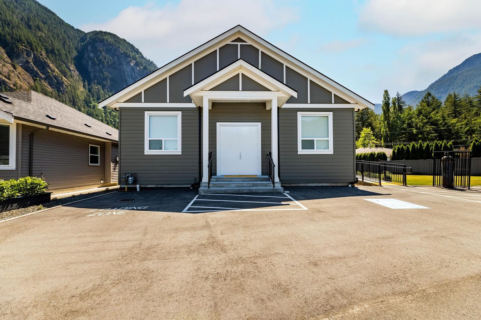 Listing Image 25