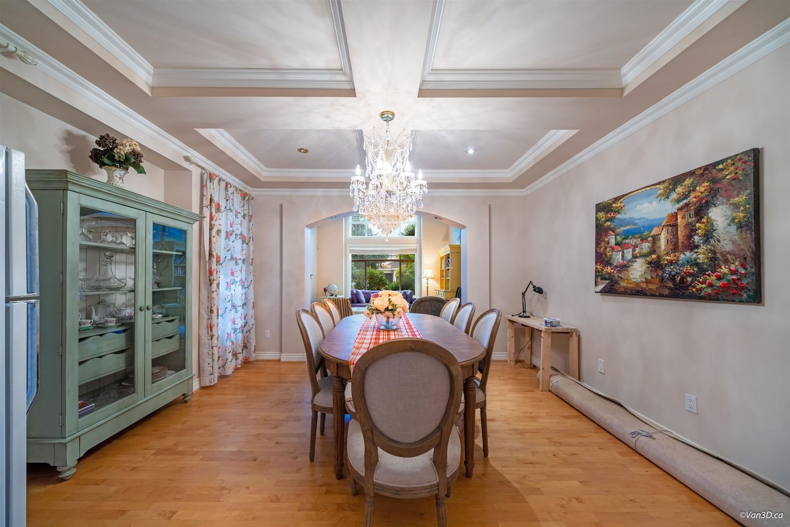 Listing Image 12