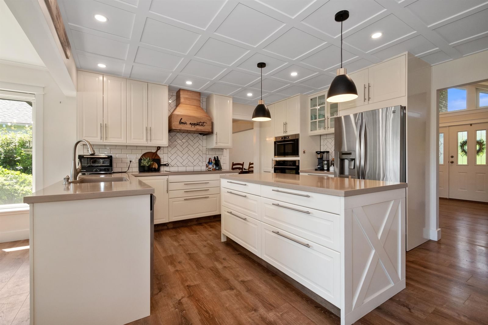 Listing Image 10