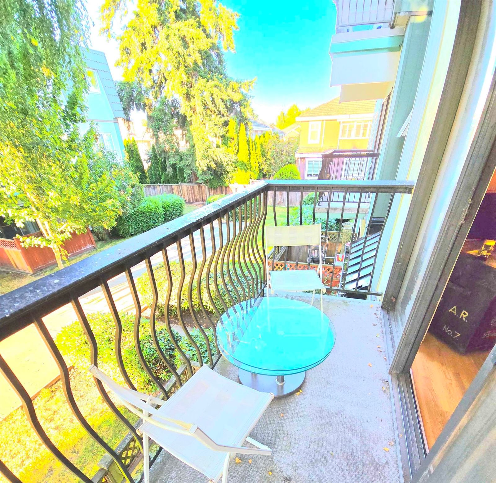 Listing Image 12