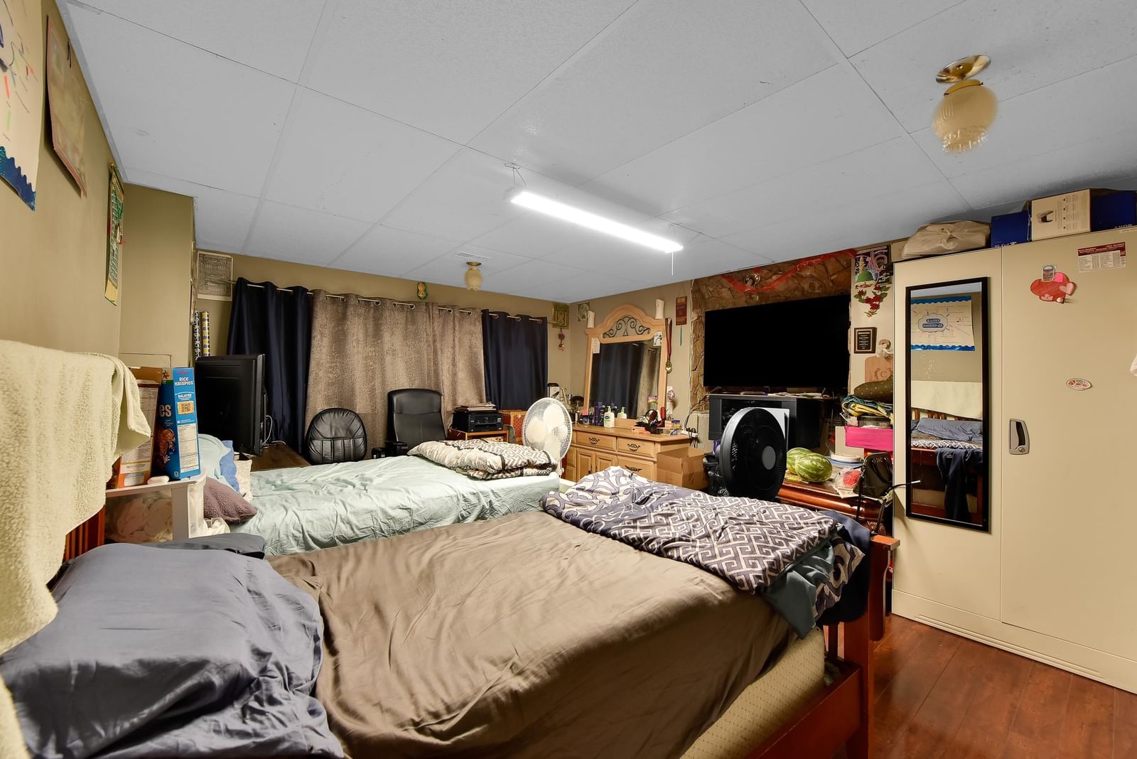 Listing Image 18