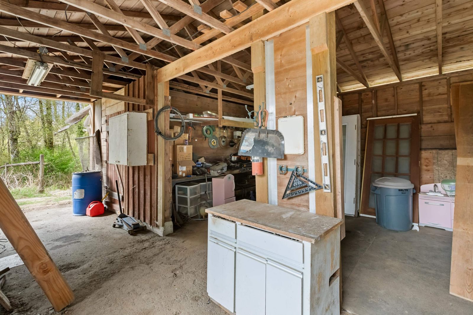 Listing Image 17