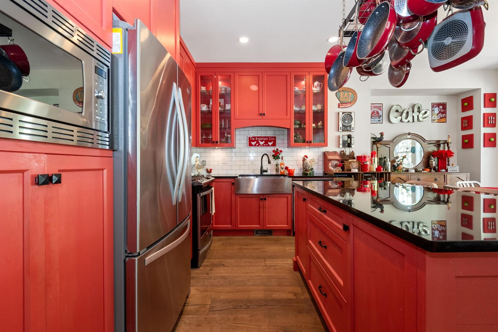 Listing Image 10
