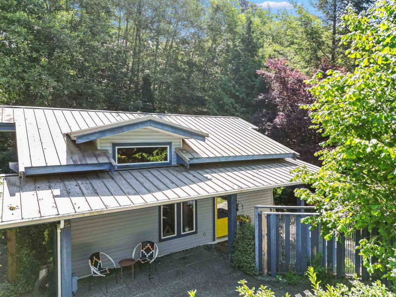 4174 Sunshine Coast Highway, Sechelt, British Columbia (MLS R2905141)