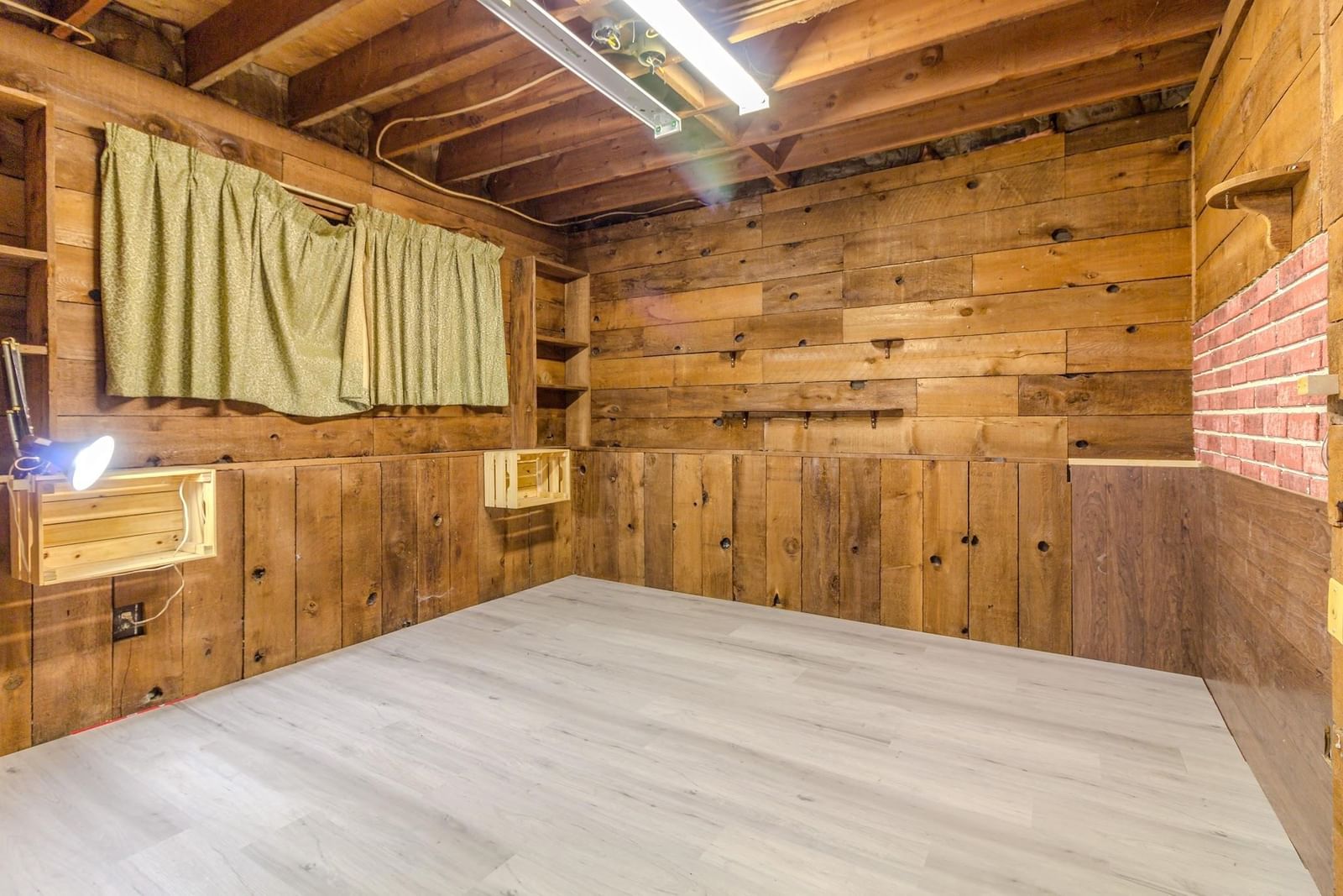 Listing Image 22