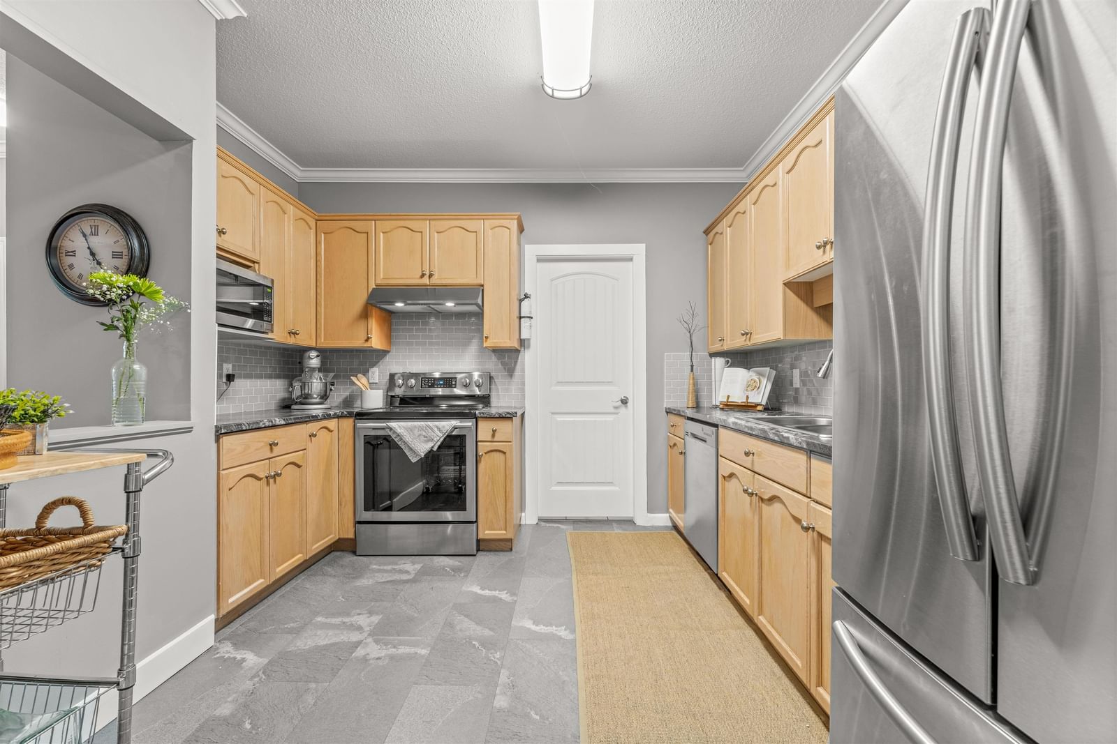 Listing Image 22