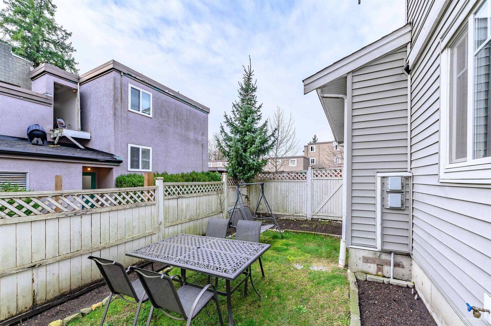 Listing Image 20