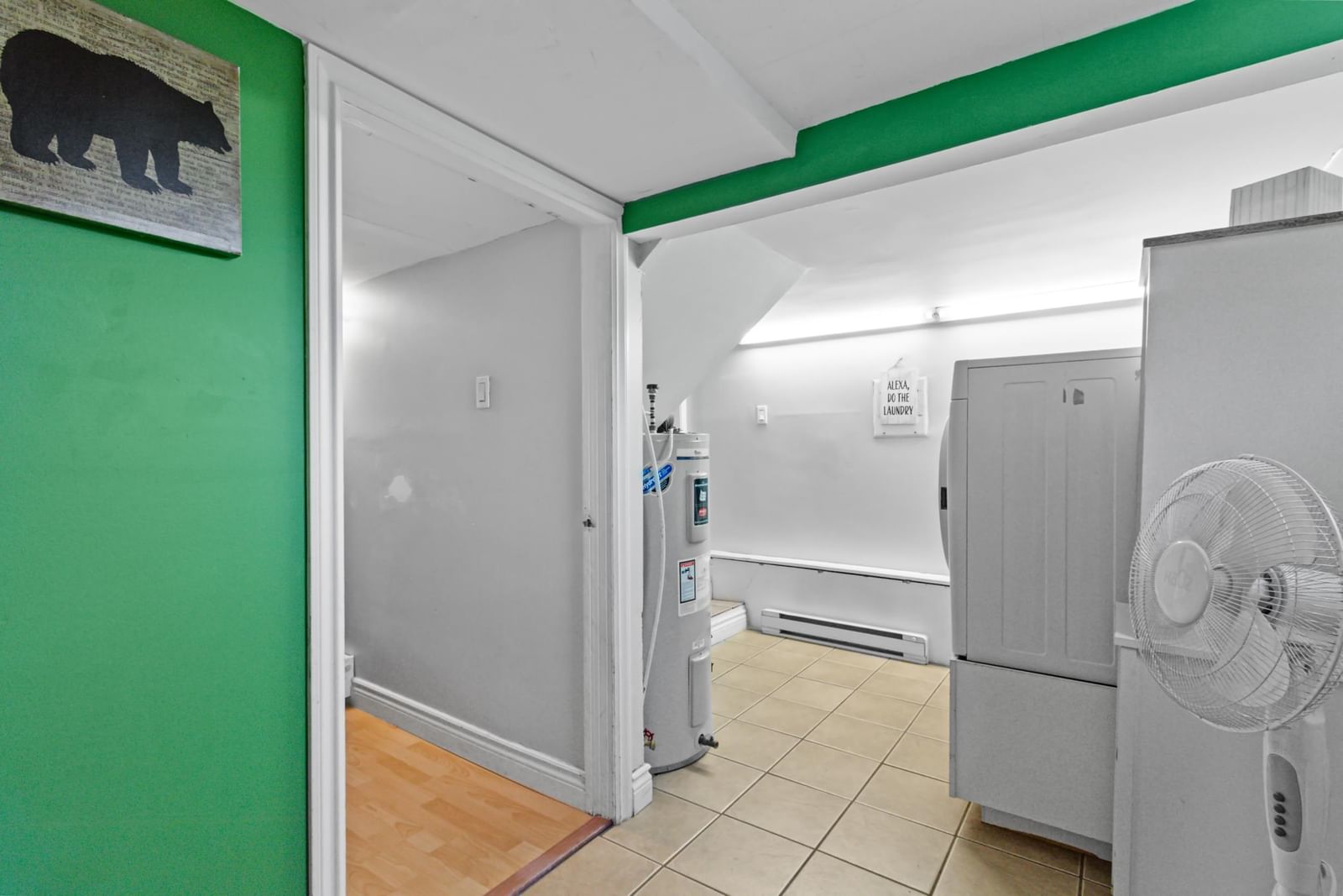 Listing Image 19
