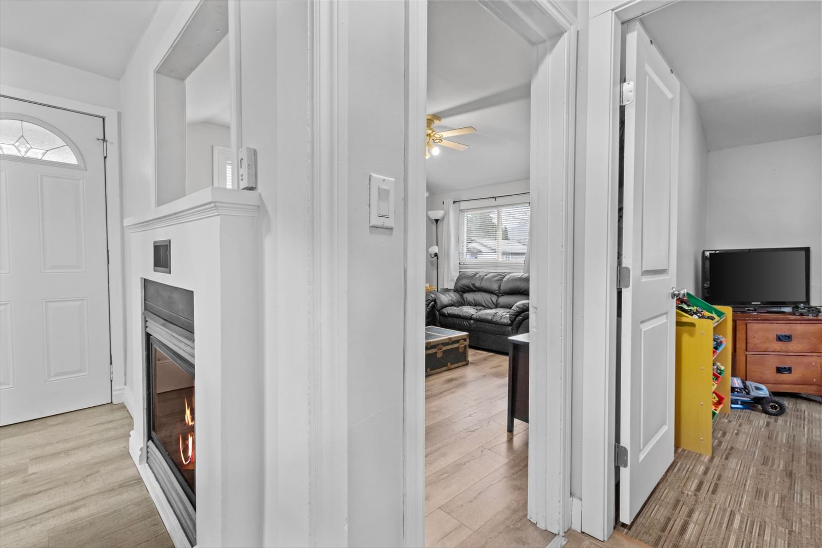 Listing Image 6