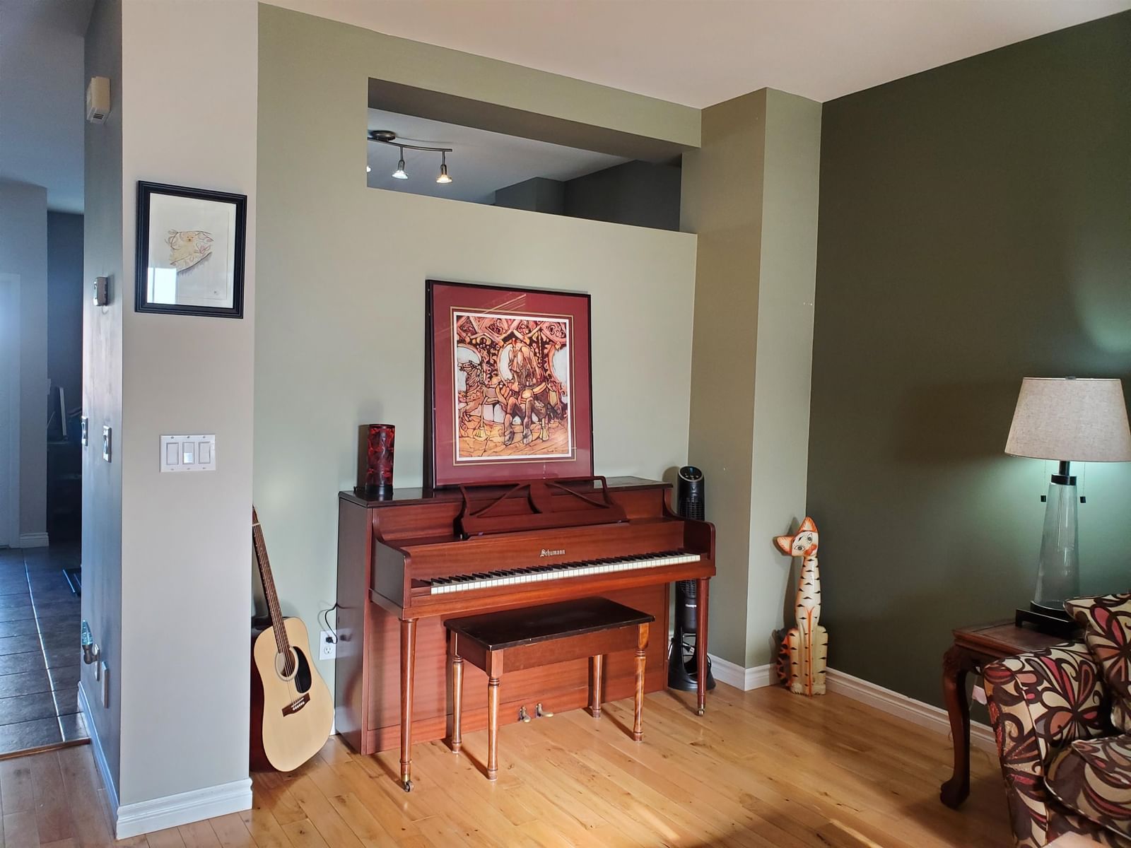 Listing Image 3