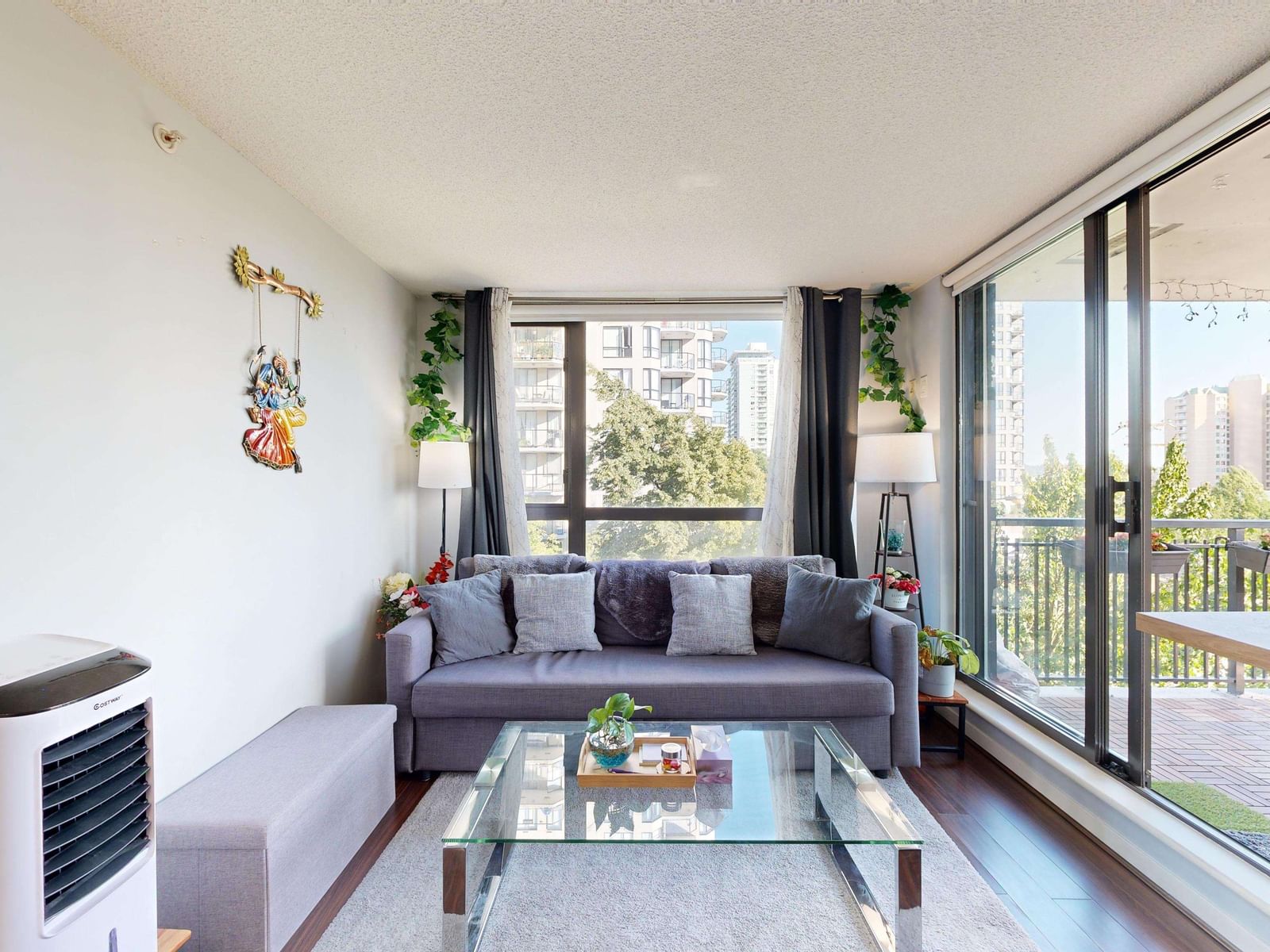 Listing Image 14