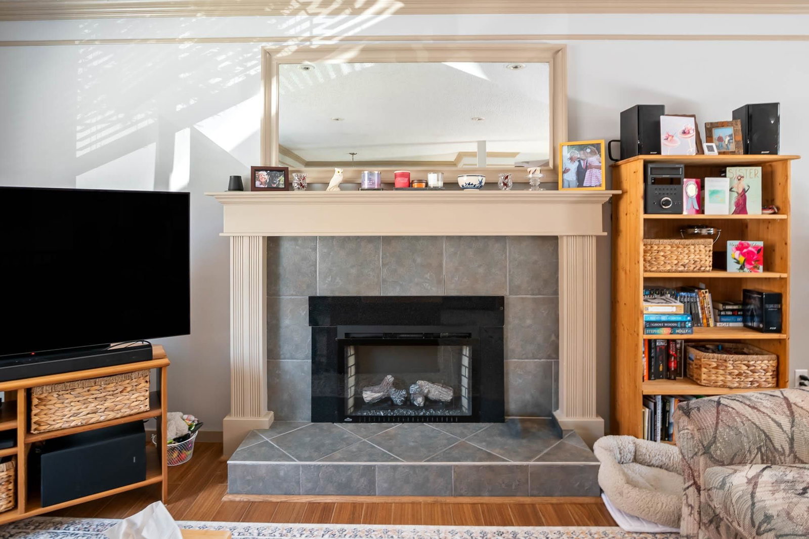 Listing Image 5