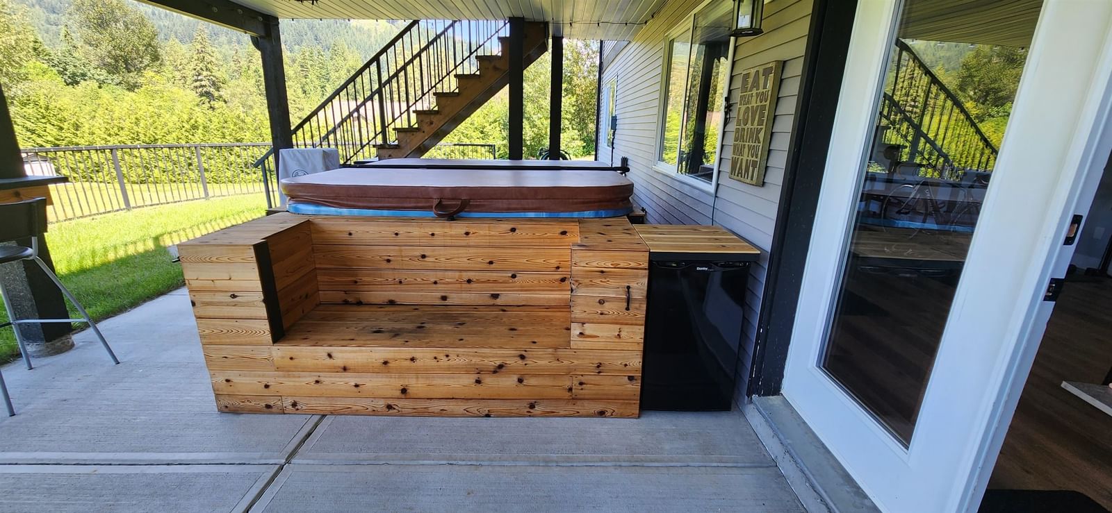 Listing Image 8