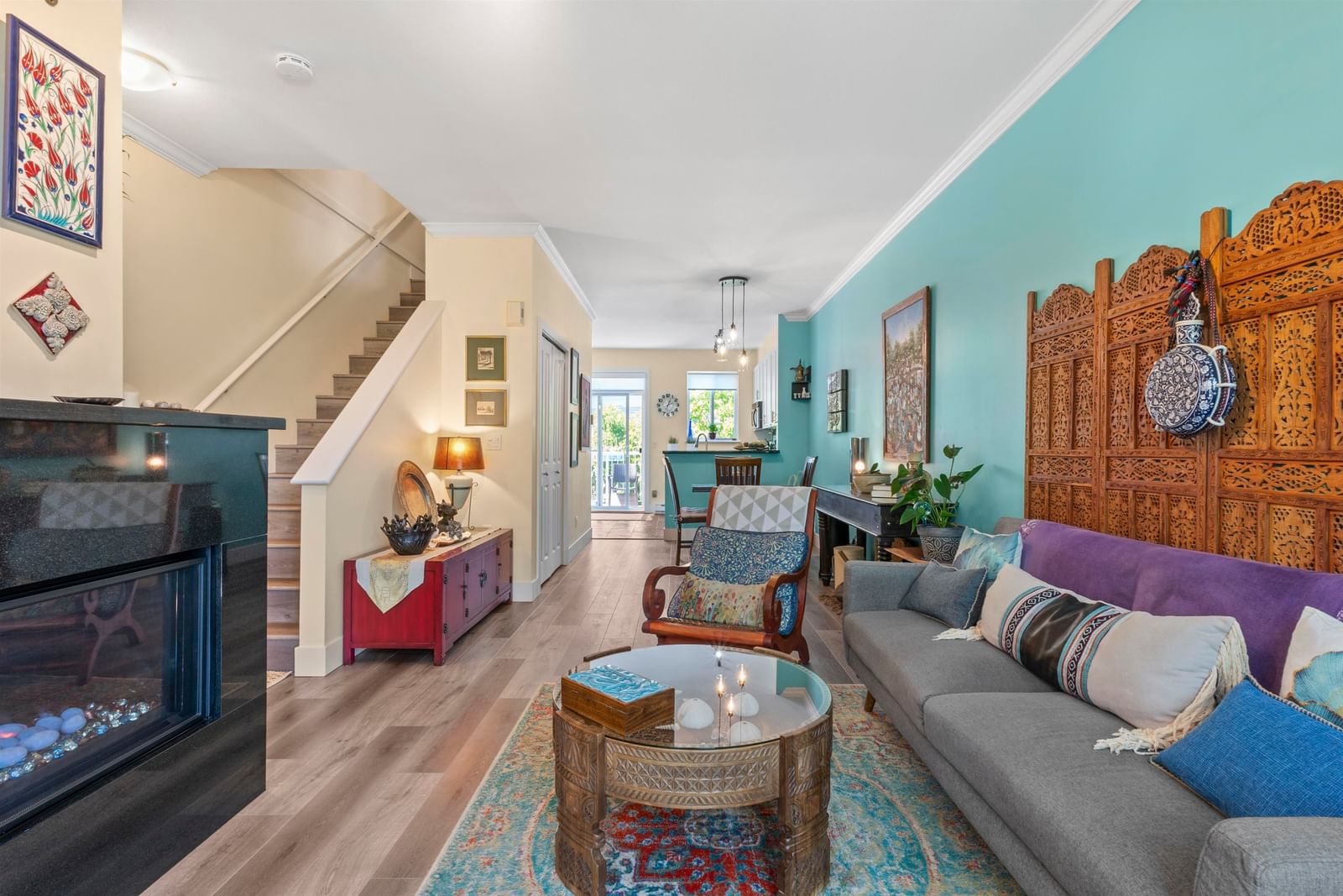 Listing Image 6