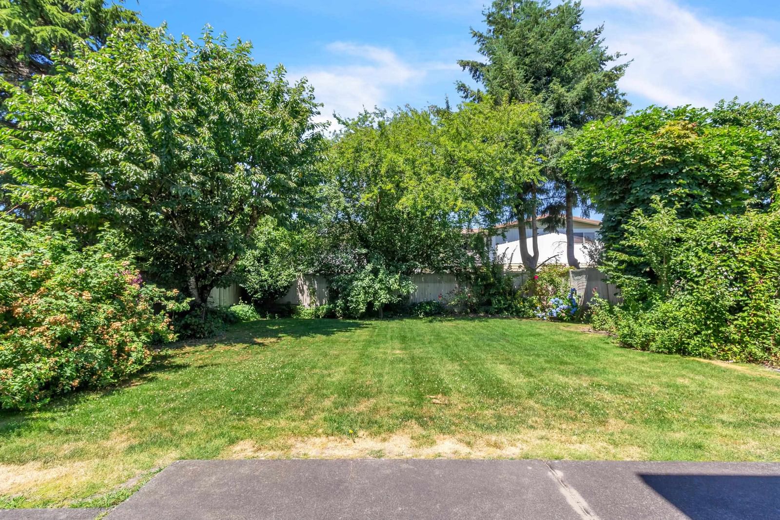 Listing Image 34