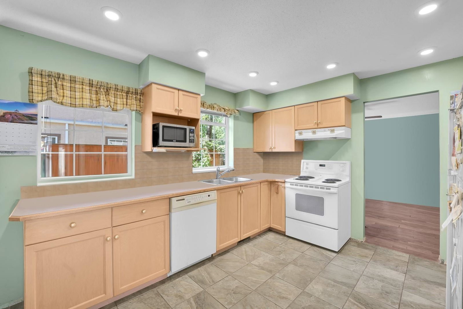 Listing Image 15