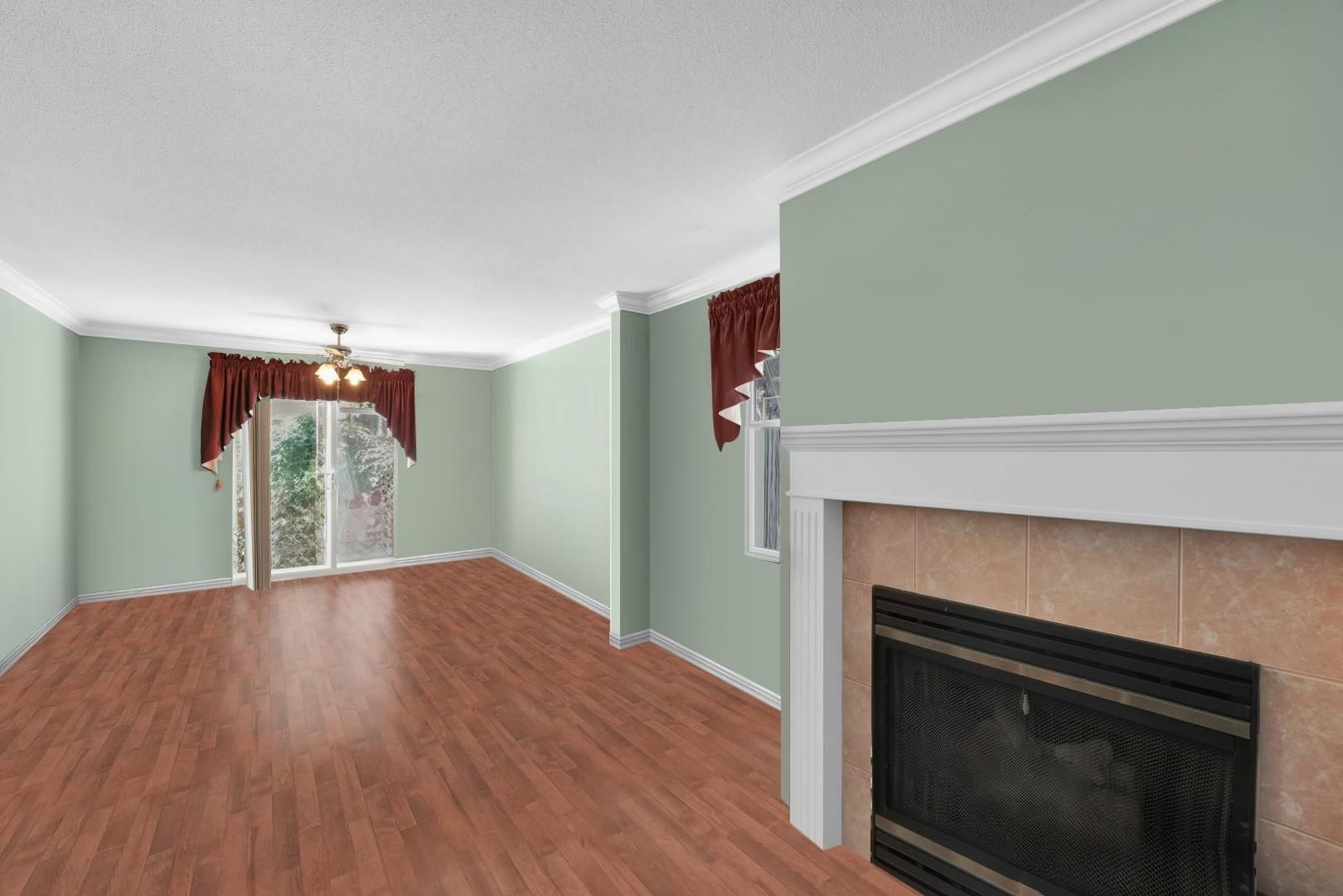 Listing Image 8
