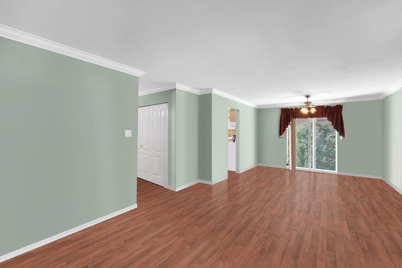 Listing Image 9