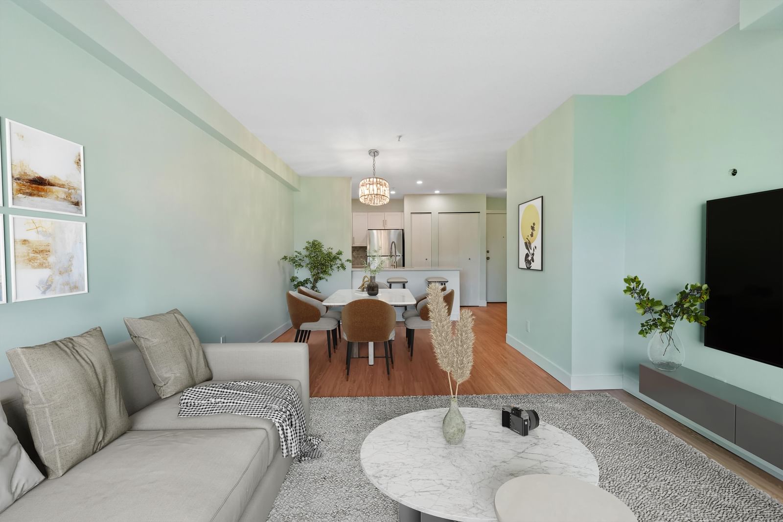 Listing Image 9