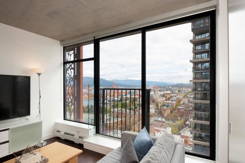 128 Cordova Street W #2704, Vancouver, British Columbia (MLS R2905895)