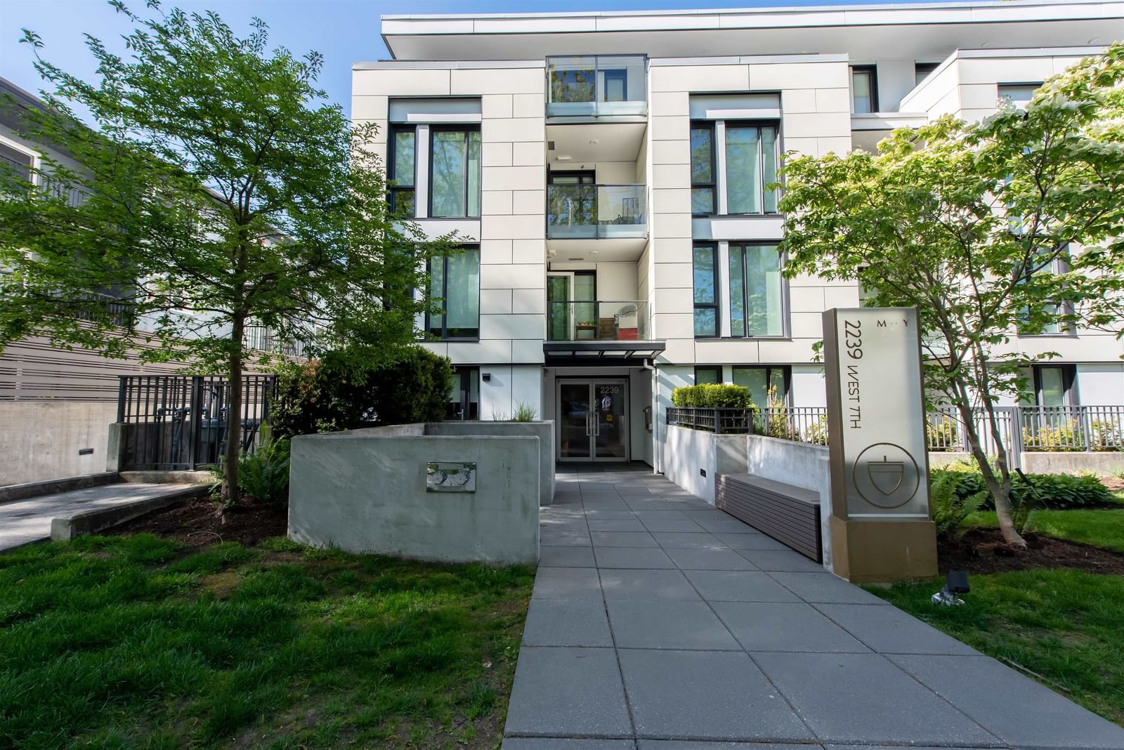 Listing Image 16