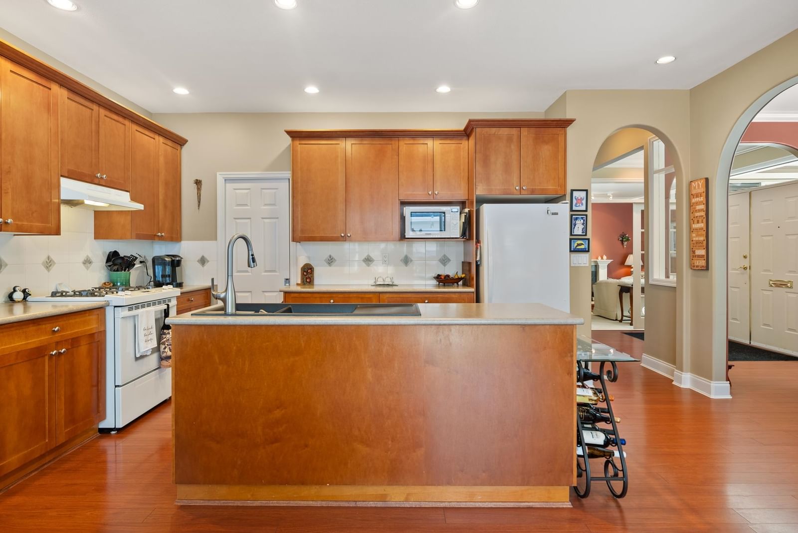 Listing Image 13