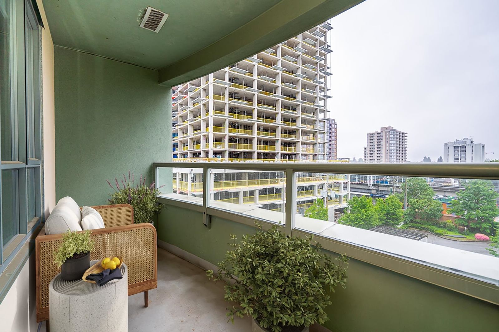 Listing Image 15
