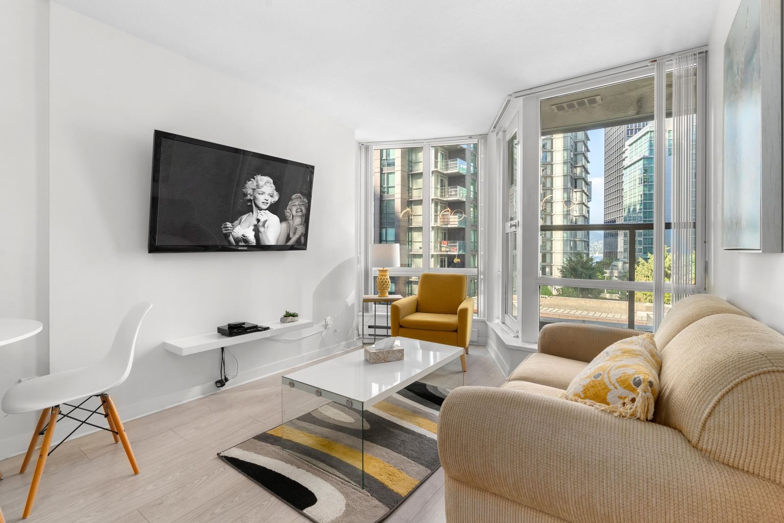 Listing Image 10
