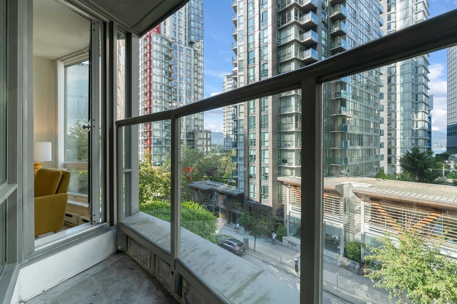 Listing Image 9