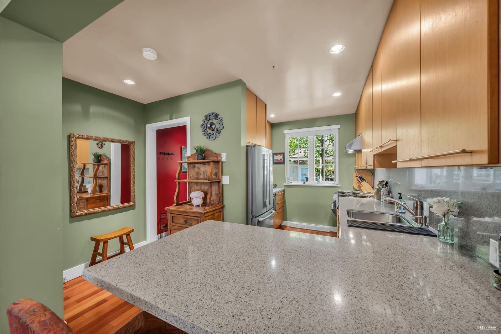 Listing Image 14