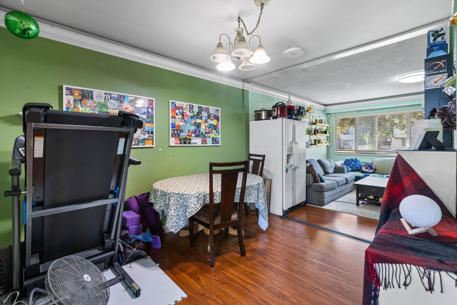 Listing Image 19