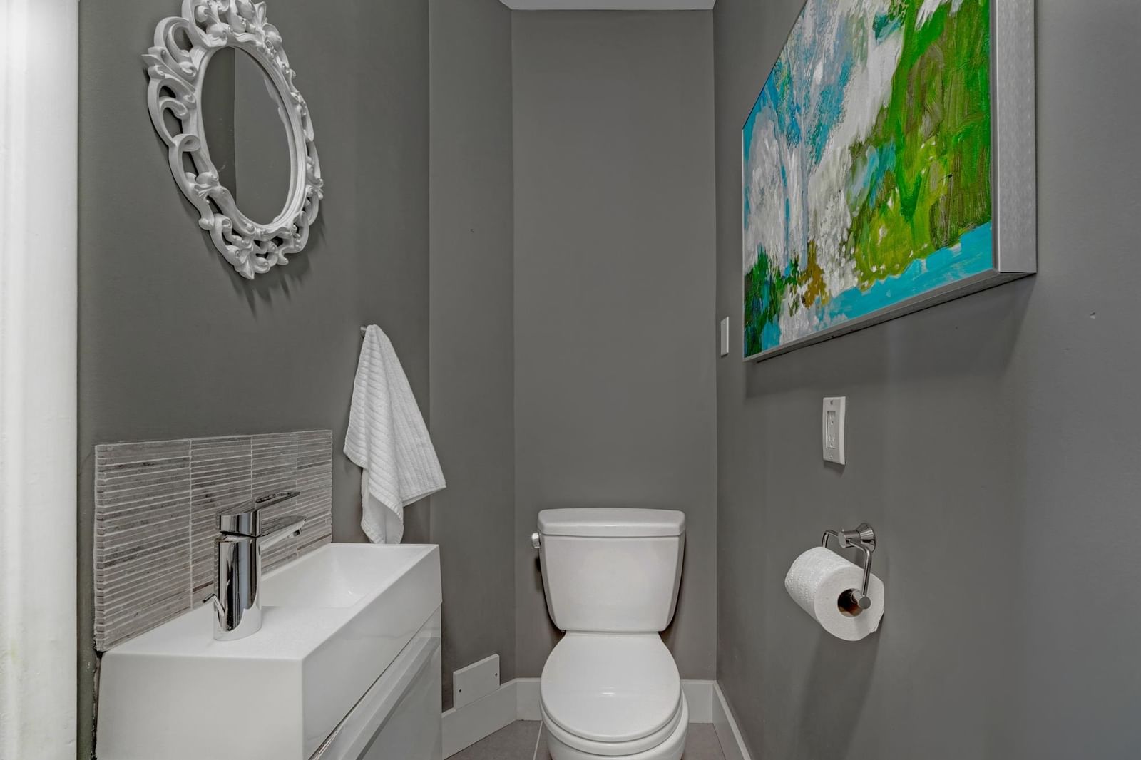Listing Image 12