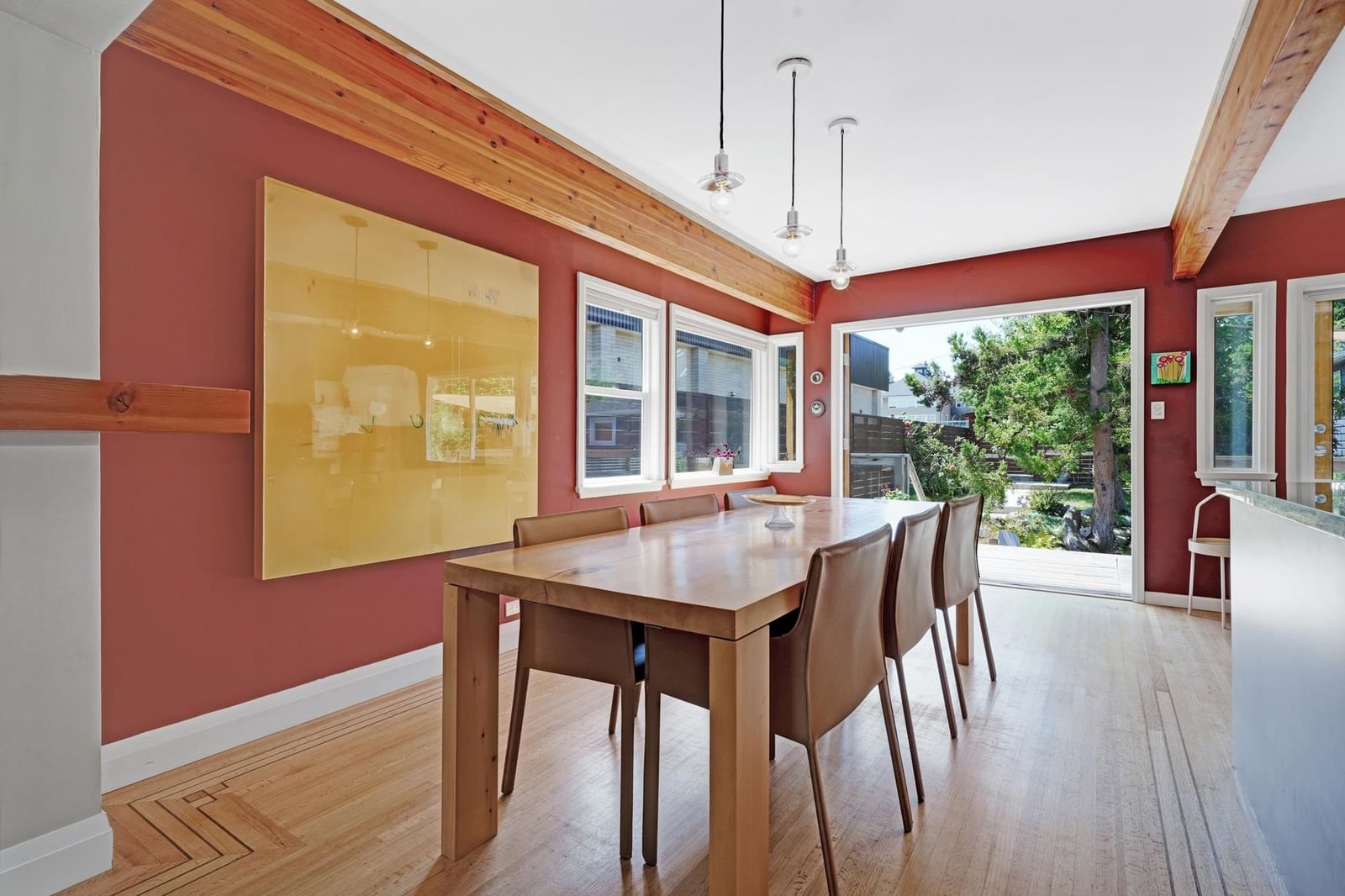Listing Image 5