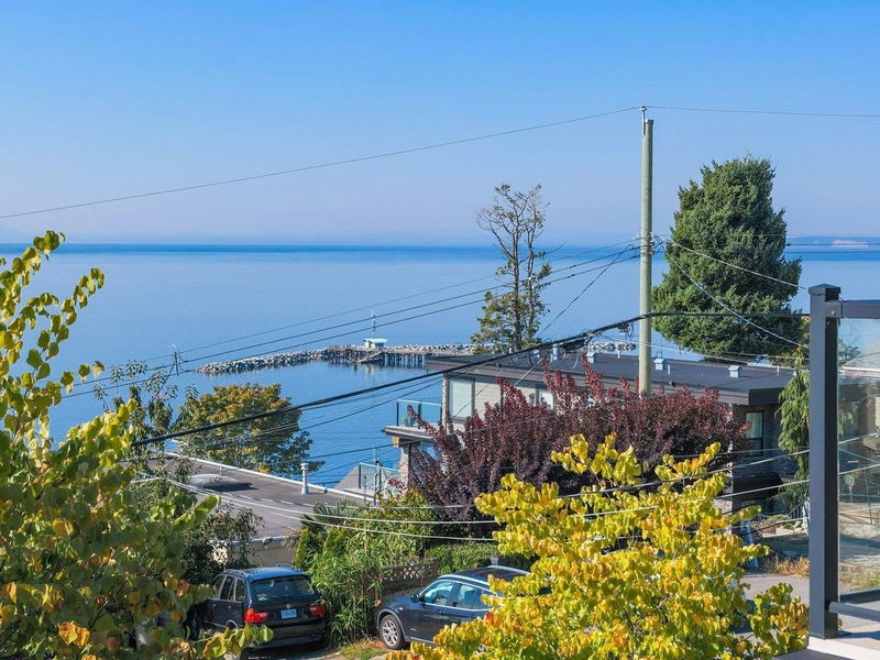 15315 Victoria Avenue, White Rock, British Columbia (MLS R2906155)