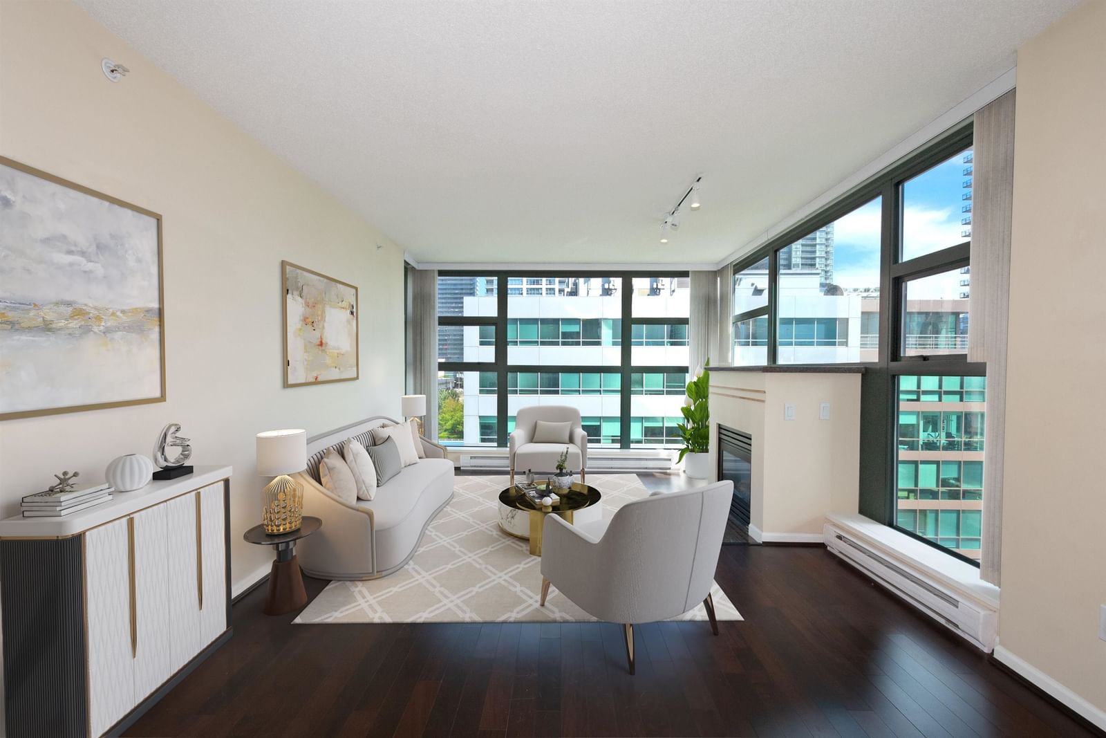 Listing Image 10