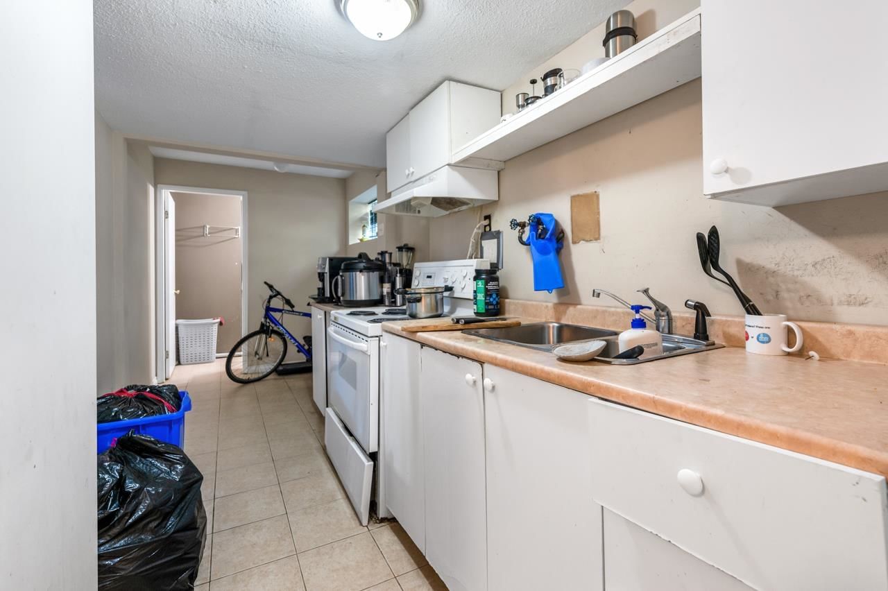 Listing Image 16