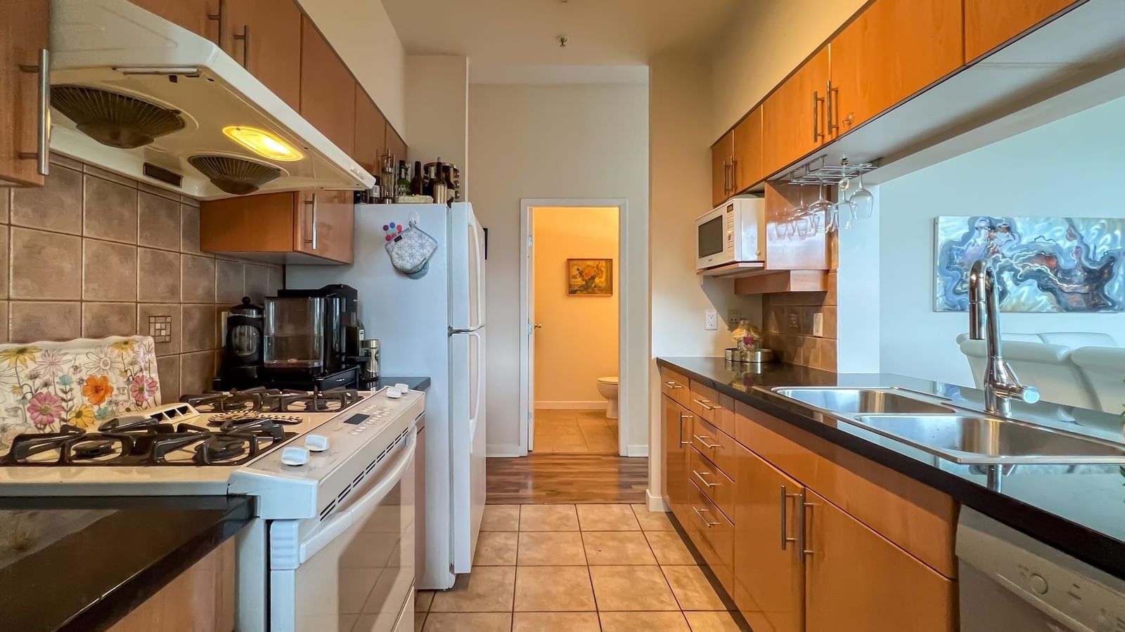 Listing Image 21