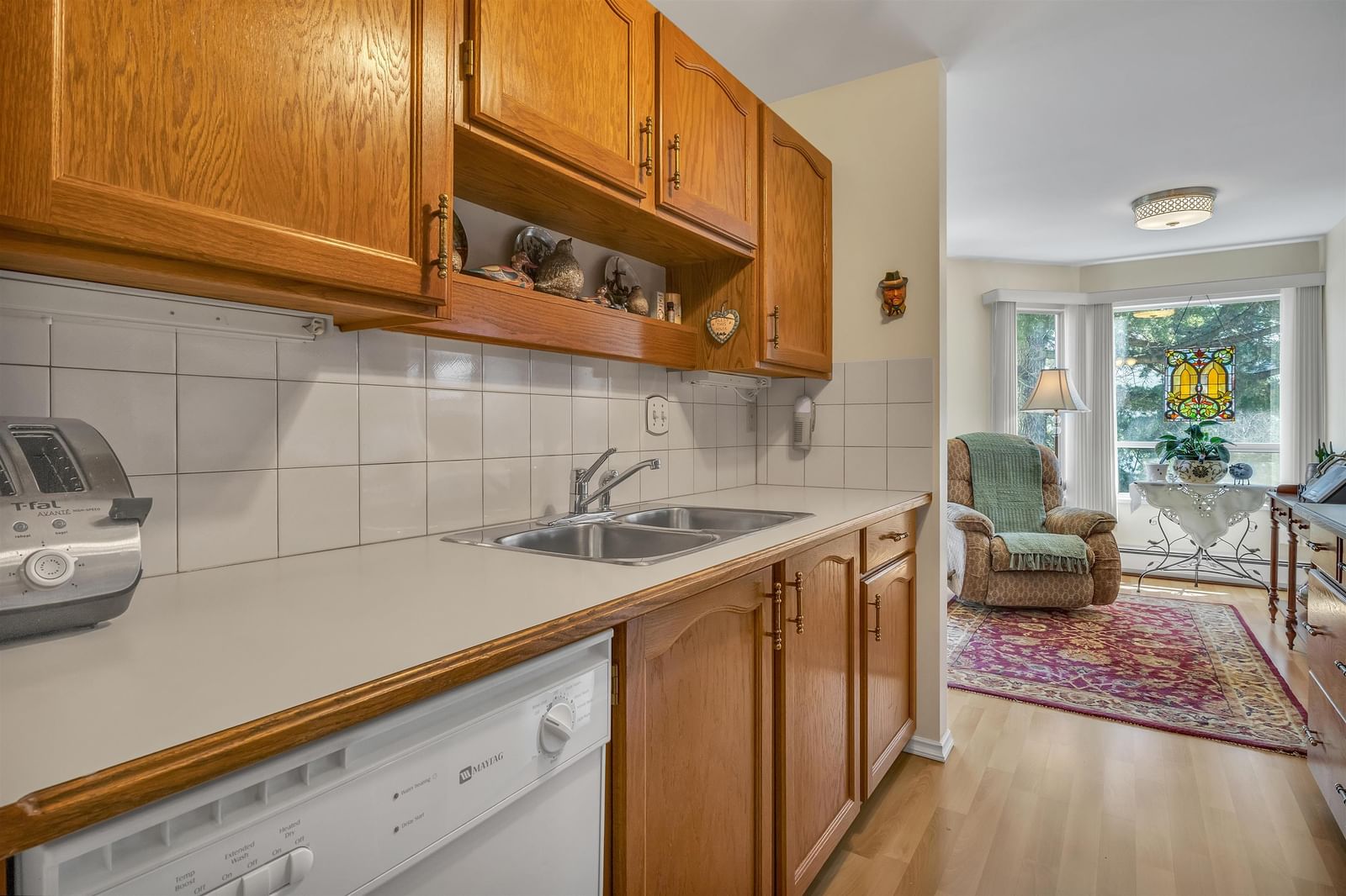 Listing Image 12