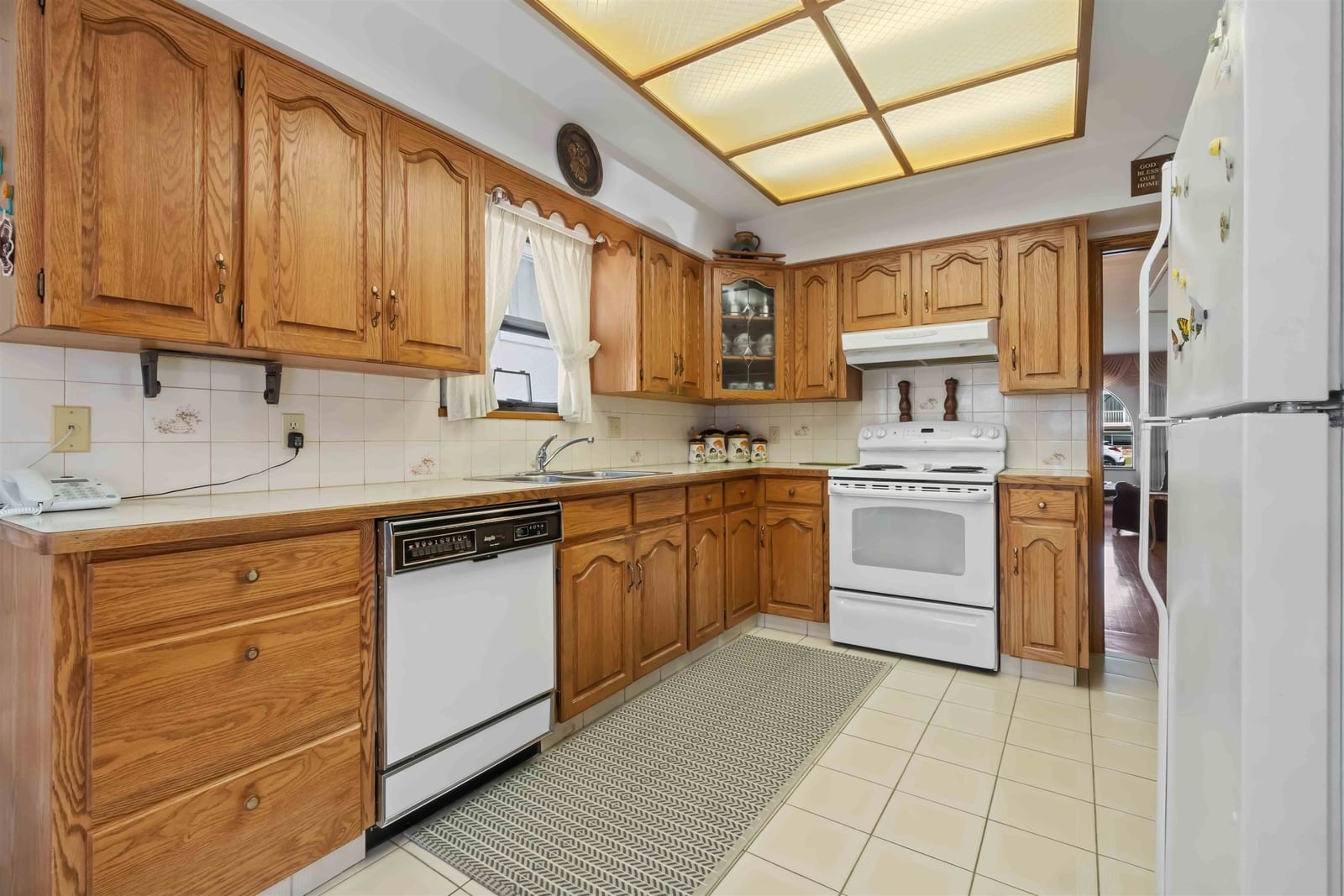Listing Image 14