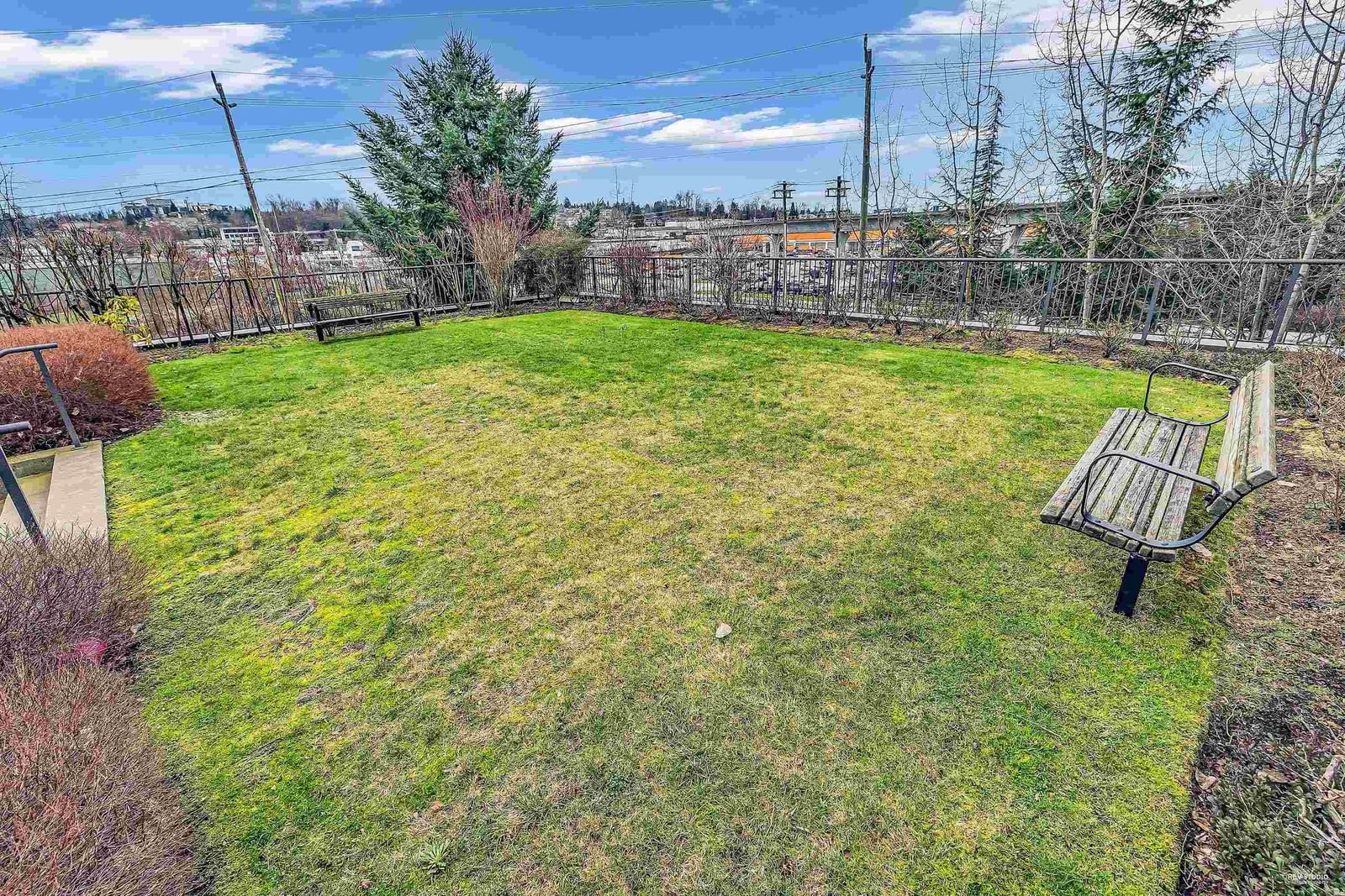Listing Image 17