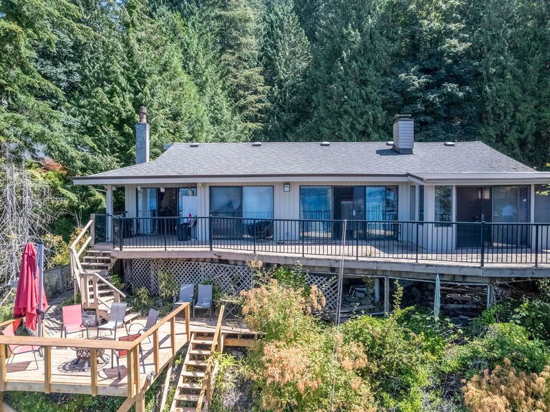 8065 Pasco Road, West Vancouver, British Columbia (MLS R2906411)