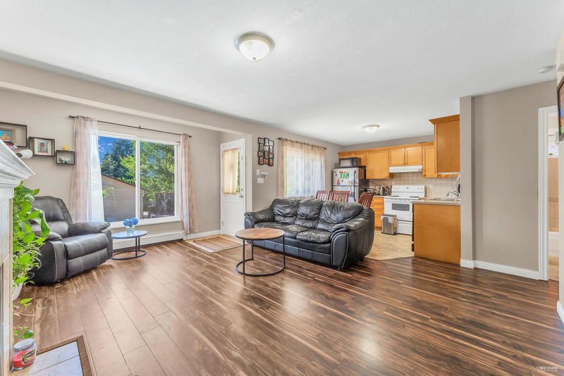 1553 Burrill Avenue, North Vancouver, V7K 1L8 | Image 3