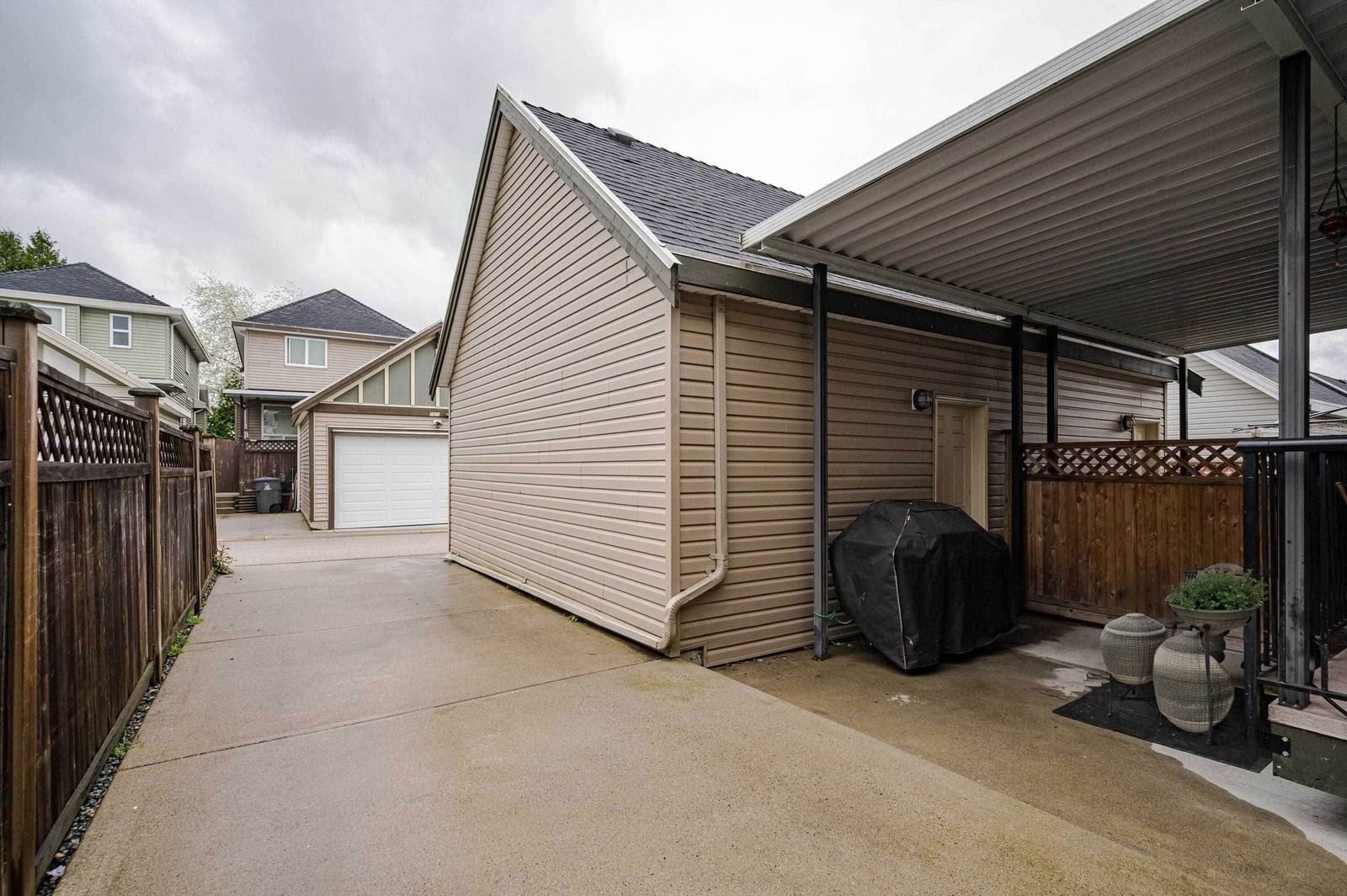 Listing Image 22